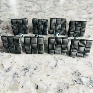 8 BELWITH  CABINET KNOBS WITH HARDWARE